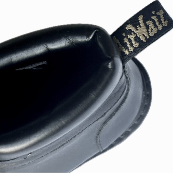 EUC Dr. Martens Averil Black Leather Heeled Ankle Bootie Sz 10 - Picture 6 of 9